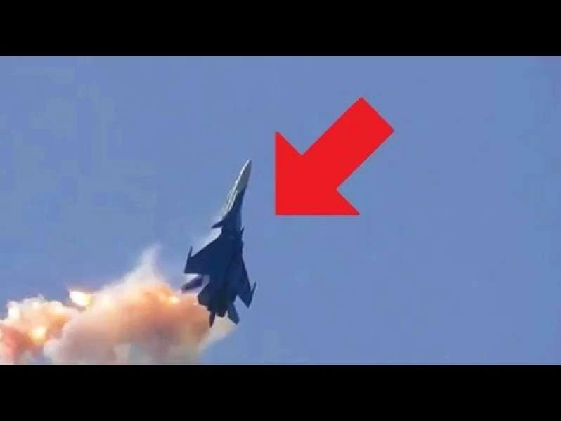 Απίστευτες μανούβρες από Ρώσους πιλότους – Δείτε βίντεο